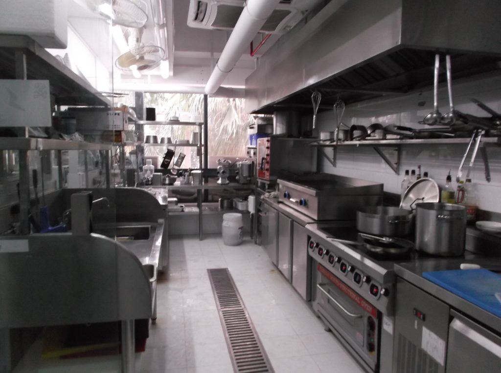 ACOOKER production floor in Guangzhou, China