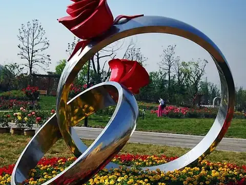 Garden Decoration Sculpture sculpture by XHDart