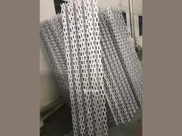 Aluminium perforated panels — Foshan Qi Aluminum Decorative Materials Co., Ltd.