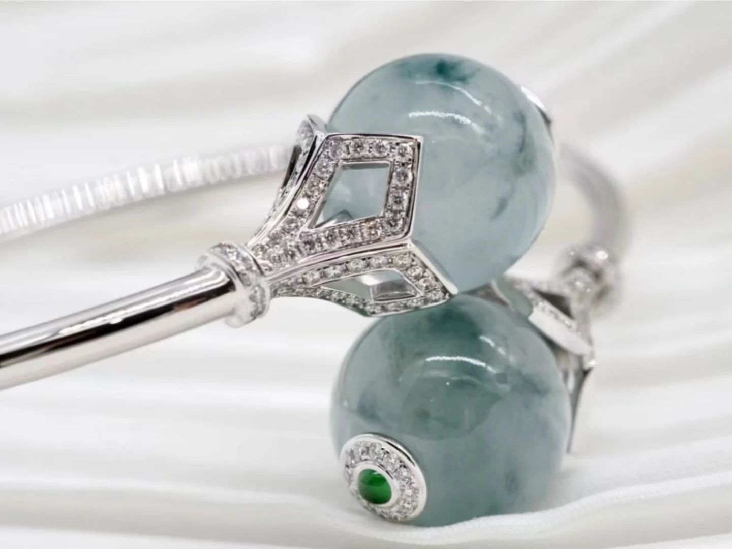 Certified Untreated Grade A Jade Bangle With 18K White Gold photographed at the BH Jewelry workshop in Shenzhen