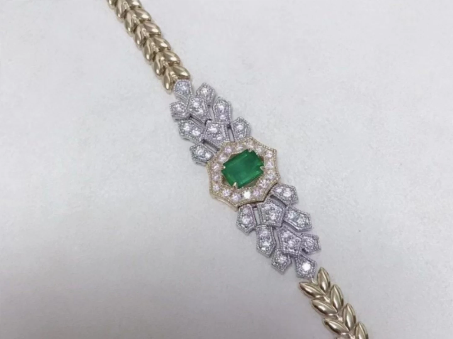 Natural Emerald And Diamond Bracelet photographed at the BH Jewelry workshop in Shenzhen