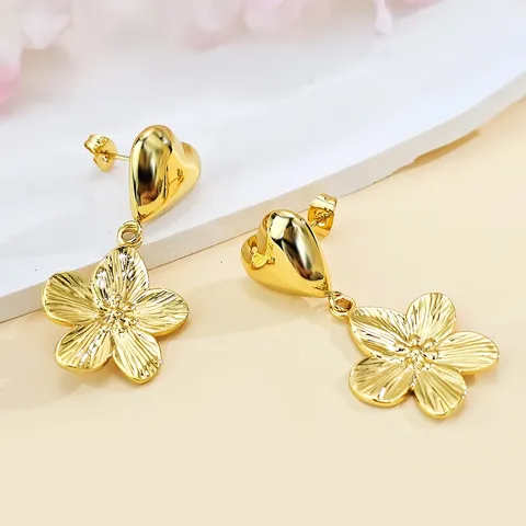 European & American Luxury Stainless Steel Earrings Niche High-end Wave Heart - Stainless Steel jewelry made by BlueOne Jewelry