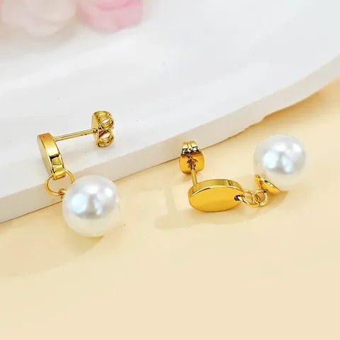 European and American Pearl Earrings Niche Design Fashion Ear Cuffs Pearl - Plated Brass jewelry made by BlueOne Jewelry