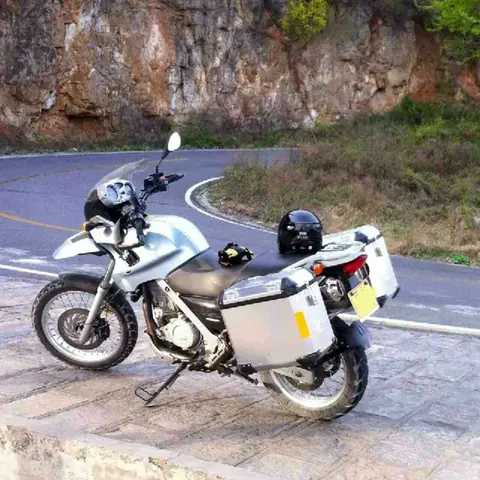 Brooks Pannier System (Linke + Rechte Taschen) F650GS mit Montageregalen