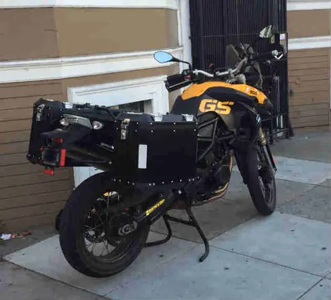 نظام بروكس بانيير بلاك (Left + Right Bags) Yamaha Super Tenere 1200XT with Mounting Racks - view 3