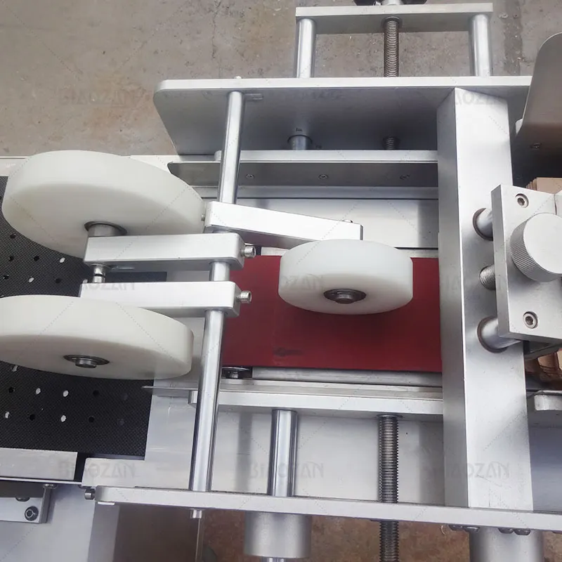 Flat Sticker Labeling Machine