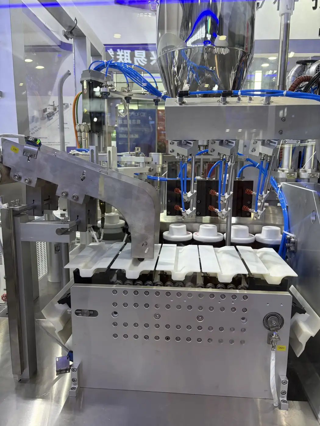 Cosmetic Tube Filling Sealing Machine