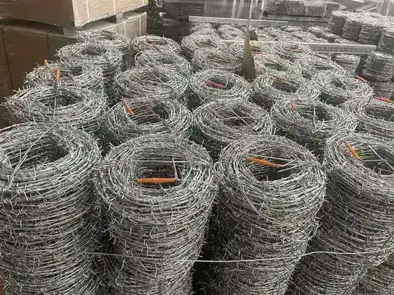 Galvanised And PVC Coated Barbed Wire