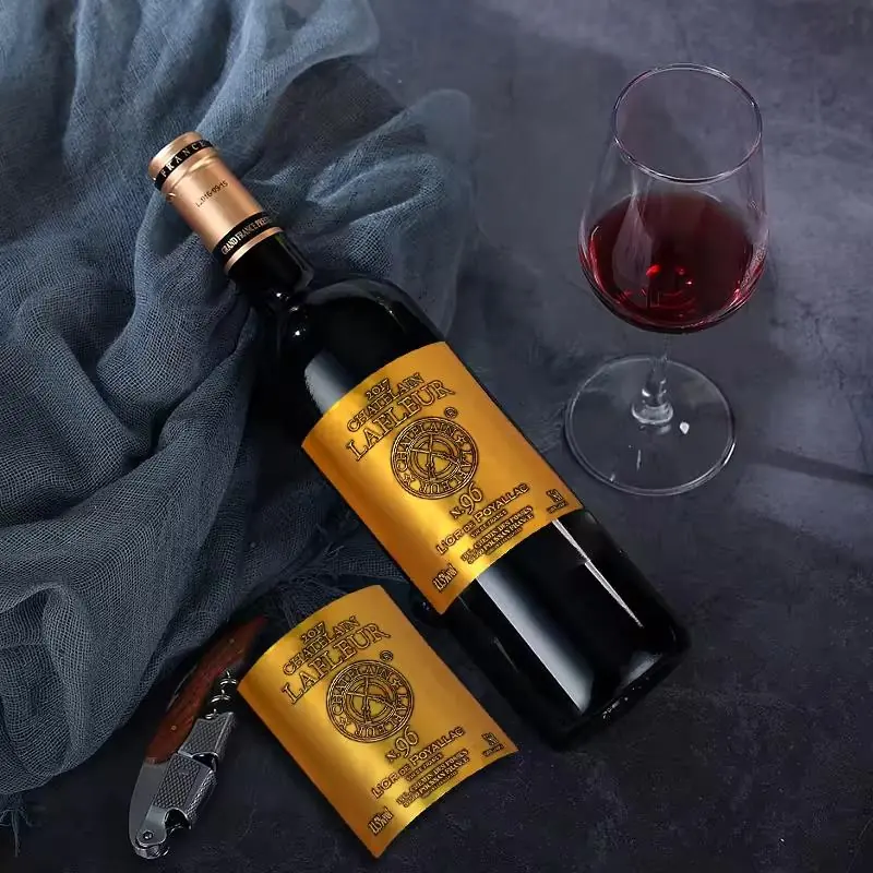 Custom Luxury Wine Bottle Labels - Spot UV & Gold Foil 5 detail view