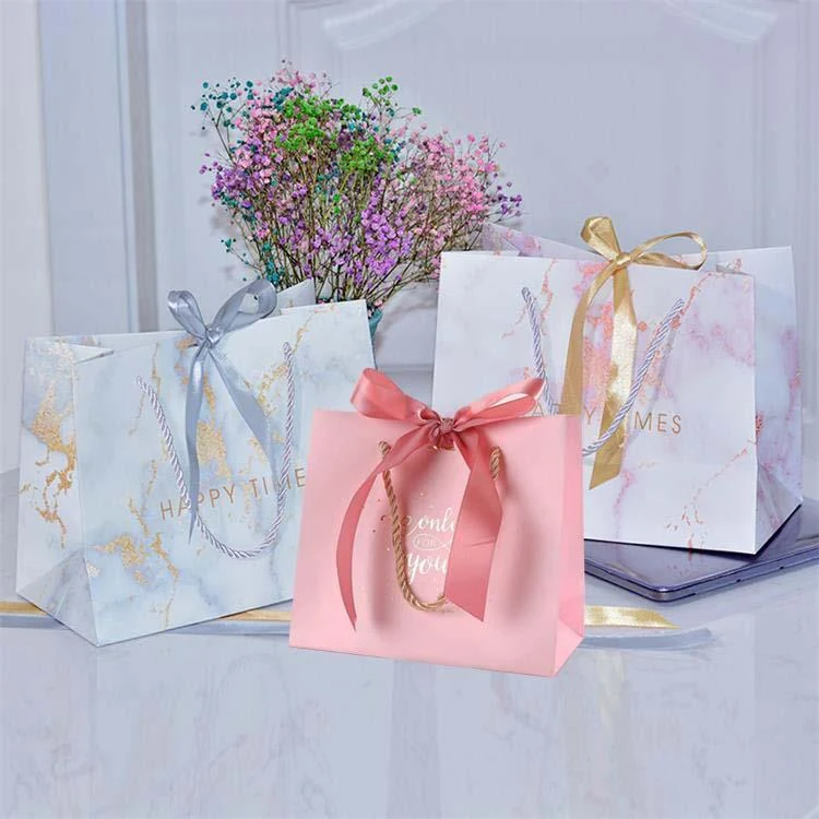Custom Wholesale Paper Bags with Logo for Gift Packaging 6 detail view