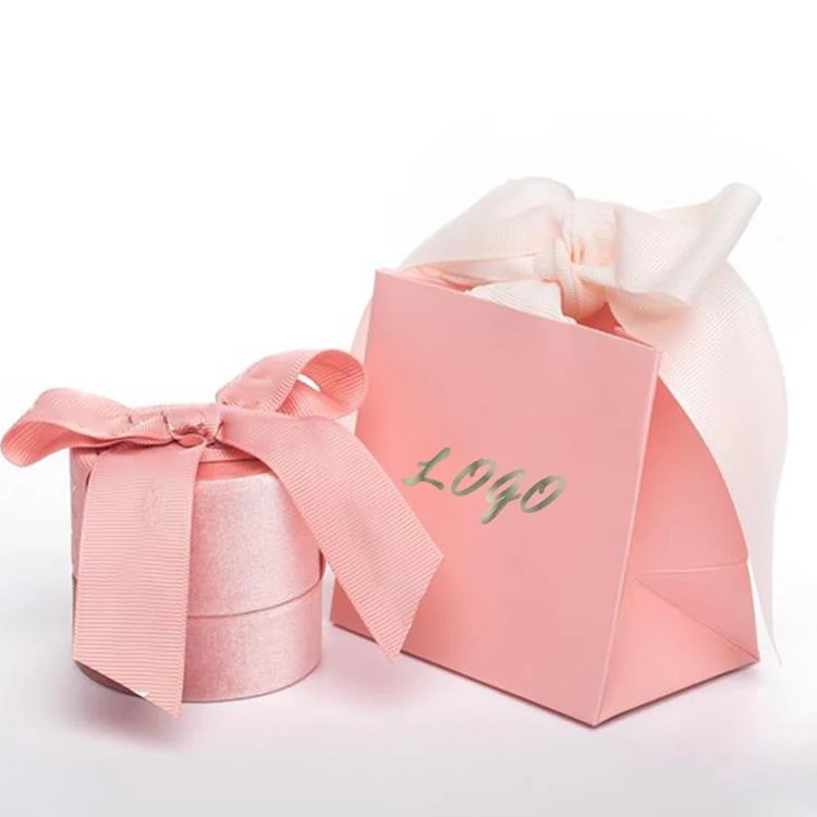 Custom Wholesale Paper Bags with Logo for Gift Packaging 4 detail view