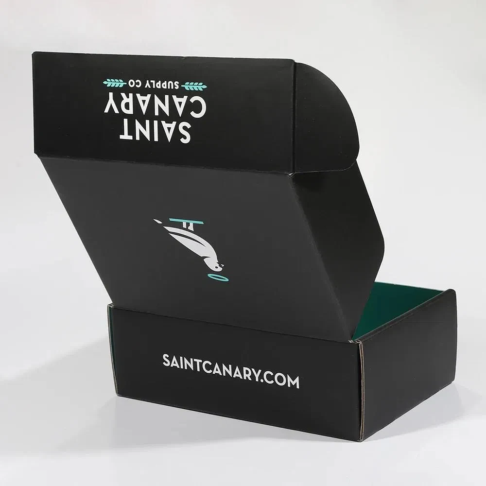 Personalized Cardboard Box for Exclusive Fashion Items 4 detail view