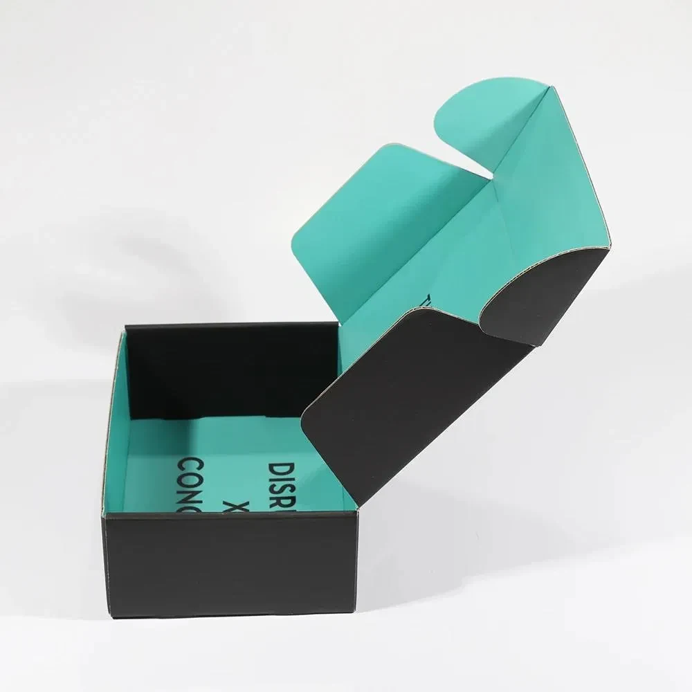 Personalized Cardboard Box for Exclusive Fashion Items