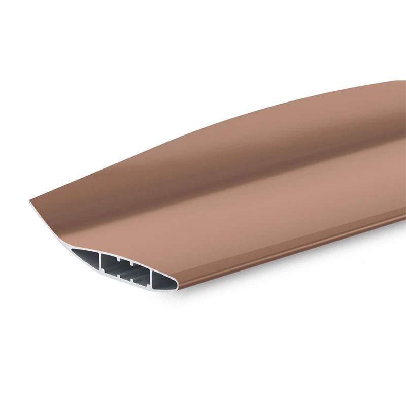 Perfil extrudado da pá do ventilador de teto comercial mostrando a seção do aerofólio