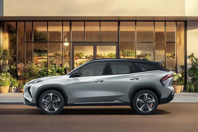 Geely Galaxy L7 — Mid-size PHEV SUV for export from China