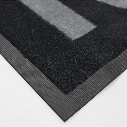 Rubber edge binding on the border of the motorcycle pit mat