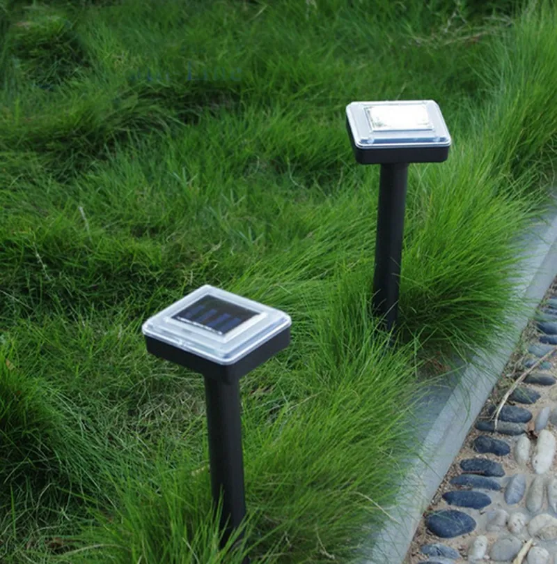 Mouse Gopher Snake Rodent Repeller Solar Lamp view 2