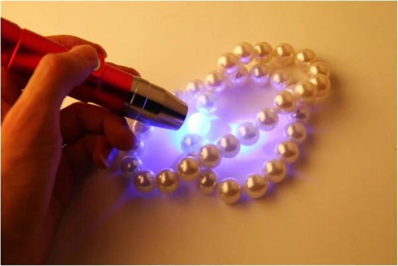 Mini 365nm UV Flashlight view 2