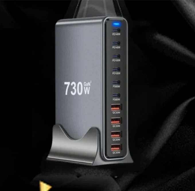 LEVA 730W GaN desktop charger with ten intelligent ports