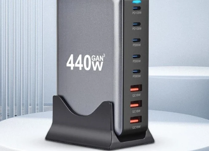 Настольное зарядное устройство GaN 440W LEVA LW440 с портами 5C + 3A