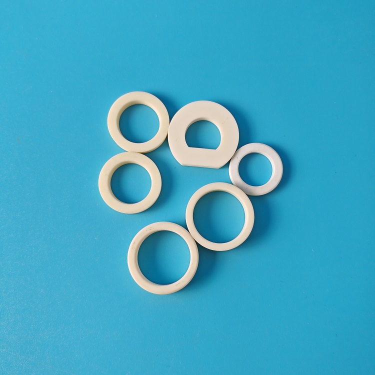 Keramikring aus Aluminiumoxid Al2O3 99 % und 95 % - Aluminiumoxid-Keramikring