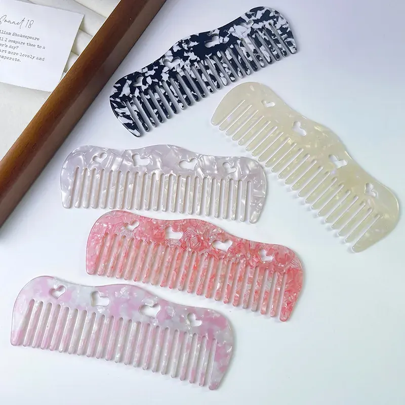 Hair Brushes & Combs