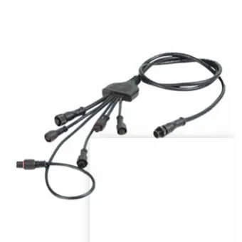 Hochwertiges schwarzes Kabel mit wasserdichtem DC-Verteilersteckverbinder IP65/68, 2-polig