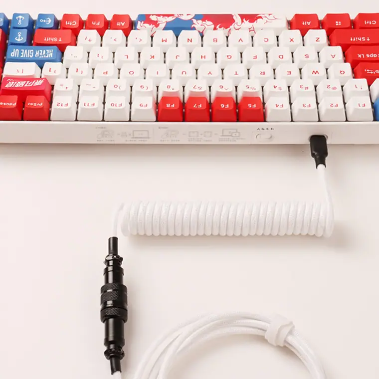 1.5M Metal Aviator Double-Sleeved Detachable Custom Coiled USB C Cable for Gaming Keyboard Cable