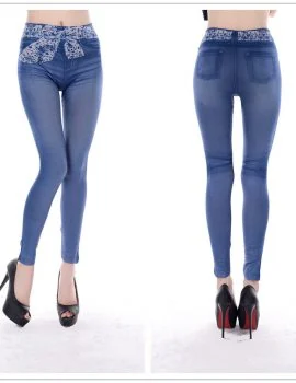 Jean-legging No 6 shown full length on a model, displaying the textured wash finish and free-size fit
