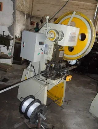 M46 and M66 clips making machine