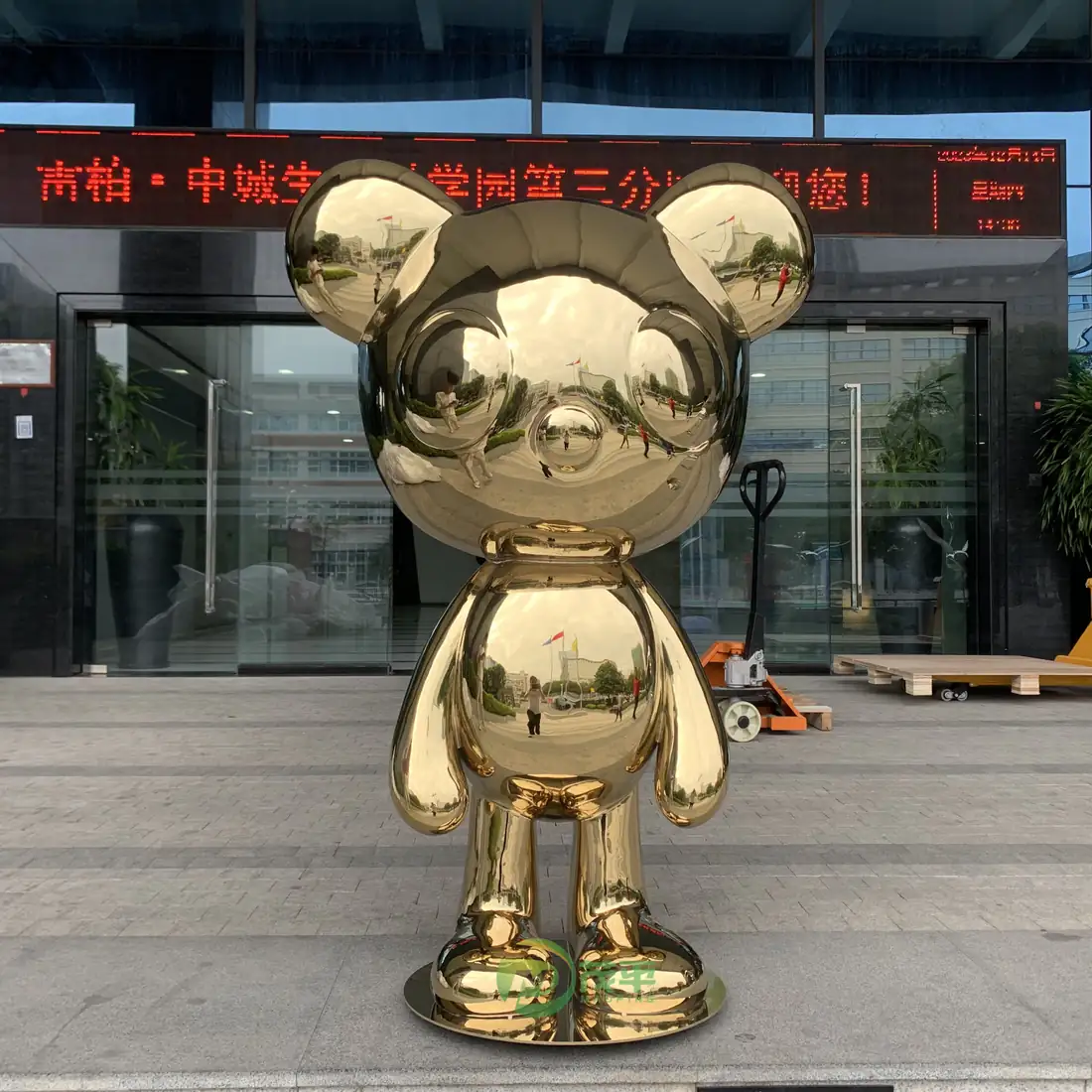 金漫画の熊のステンレス鋼の彫刻