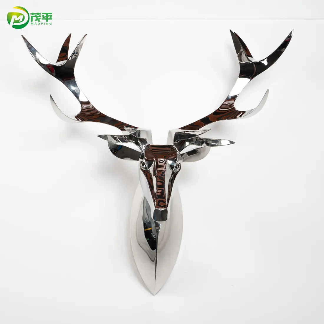 Deerの頭部のステンレス鋼の壁の装飾
