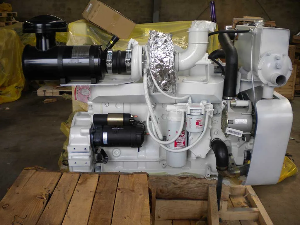Cummins 6CTA8.3-M220 Diesel Engine 220HP Marine Diesel Engine shown from another angle