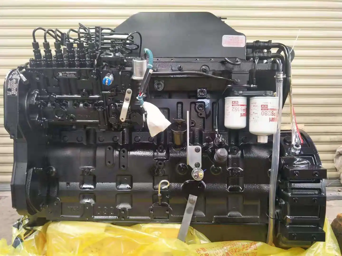 Cummins 6CTA8.3-C175 Diesel Engine 175HP Construction Engine shown from another angle