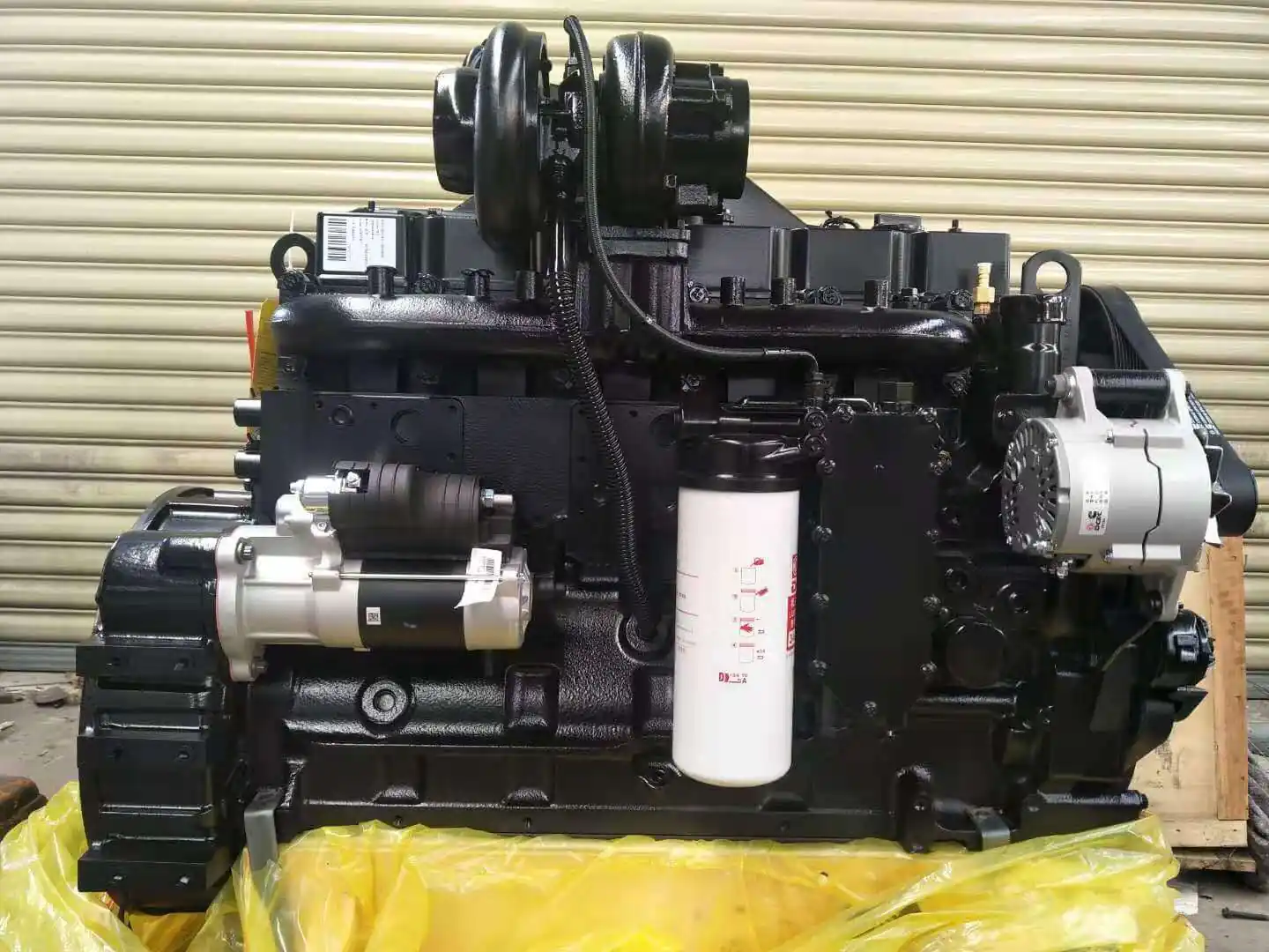 Cummins 6CTA8.3-C175 Diesel Engine 175HP Construction Engine shown from another angle