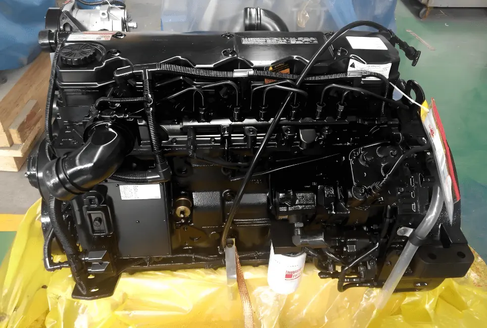 Cummins ISDe210-30 Diesel Engine 210HP Vehicle Engine Assembly shown from another angle