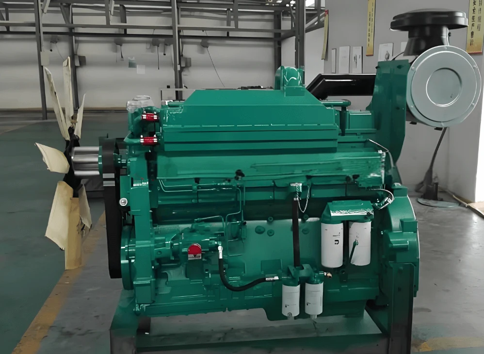 Cummins QSK19 Generator Diesel Engine 650kW Generator Engine Assembly shown from another angle