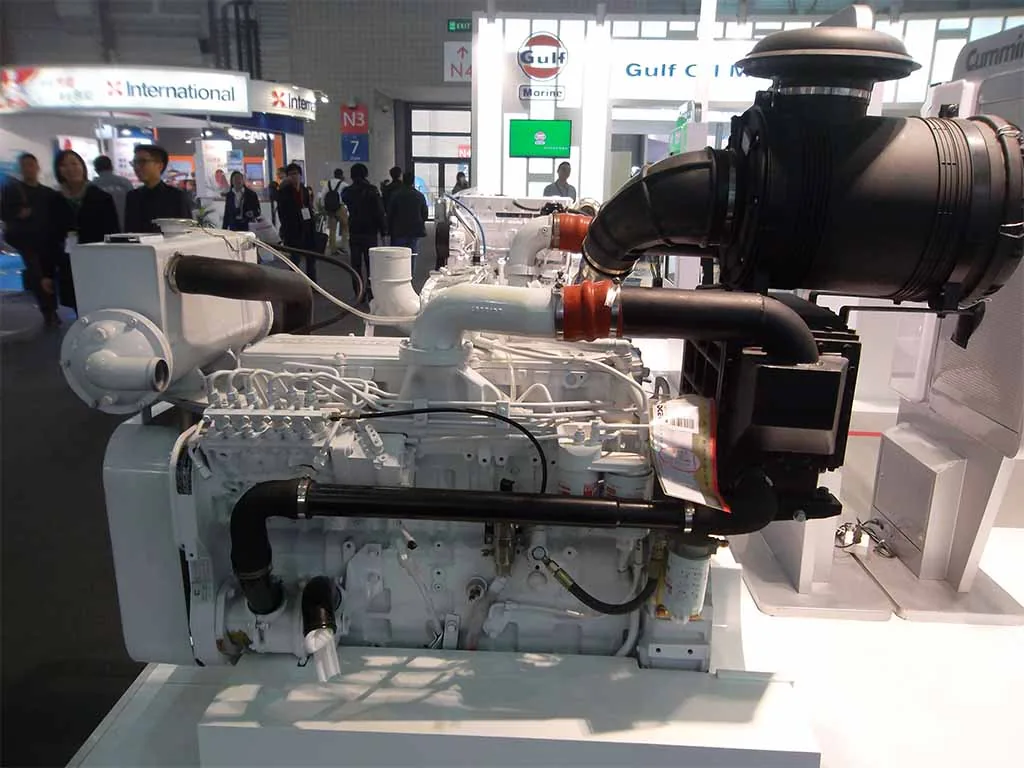 Cummins 6LTAA8.9-M300 224KW 300HP Marine Diesel Engine shown from another angle