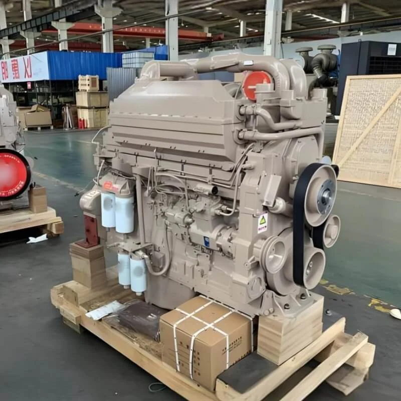 Cummins KTA19-M550 410KW 550HP Marine Diesel Engine shown from another angle