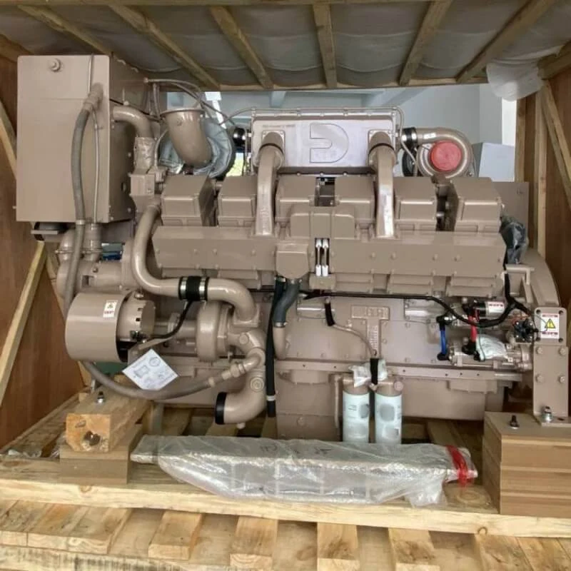 Cummins KTA38-M2 (1300HP) 969KW 1300HP Marine Diesel Engine shown from another angle