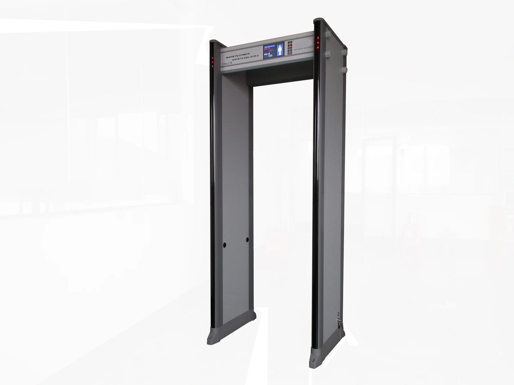 منطقة Viking VM-45 تمشي بدقة عبر جهاز الكشف عن المعادن
