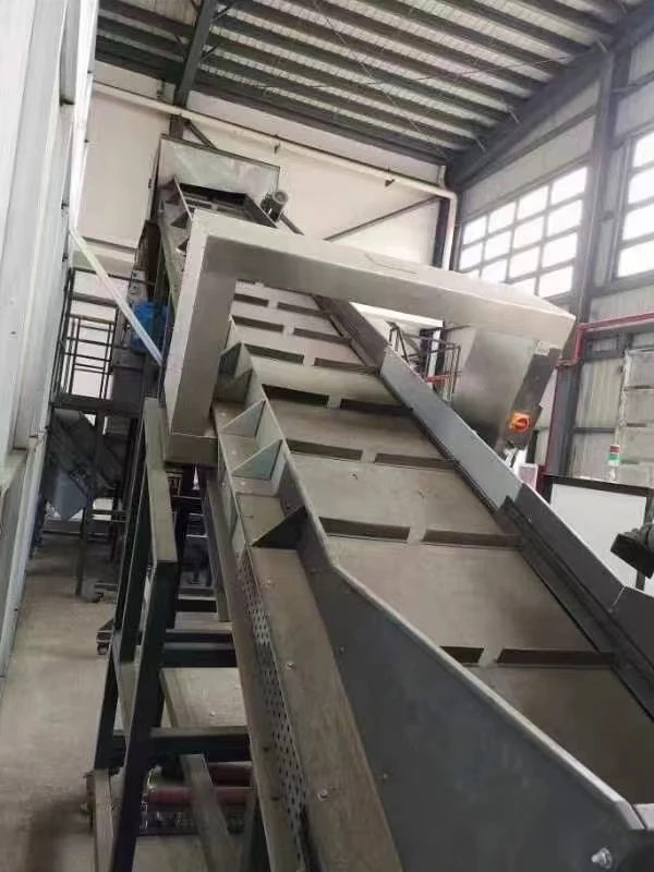 Förderer-Metalldetektorrahmen in der Werkstatt.