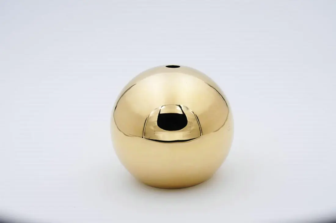 Hollow Brass Balls made by Shenzhen Maoping Sculpture Arts Co., Ltd.