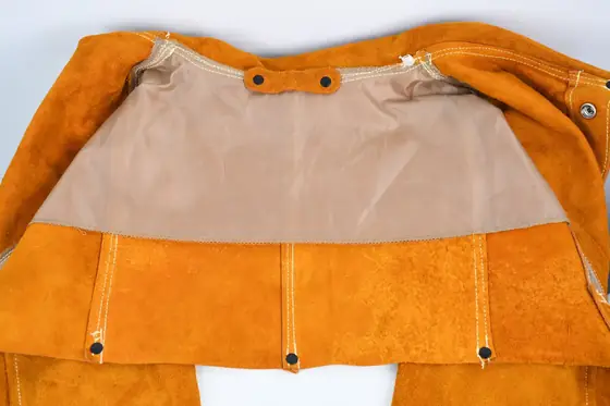MS-210 cape sleeves showing collar and snap closure