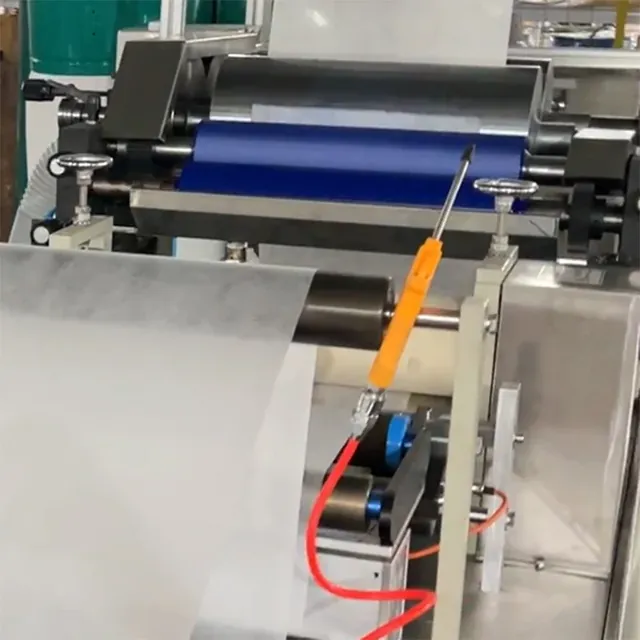Non woven Apron Machine view 2
