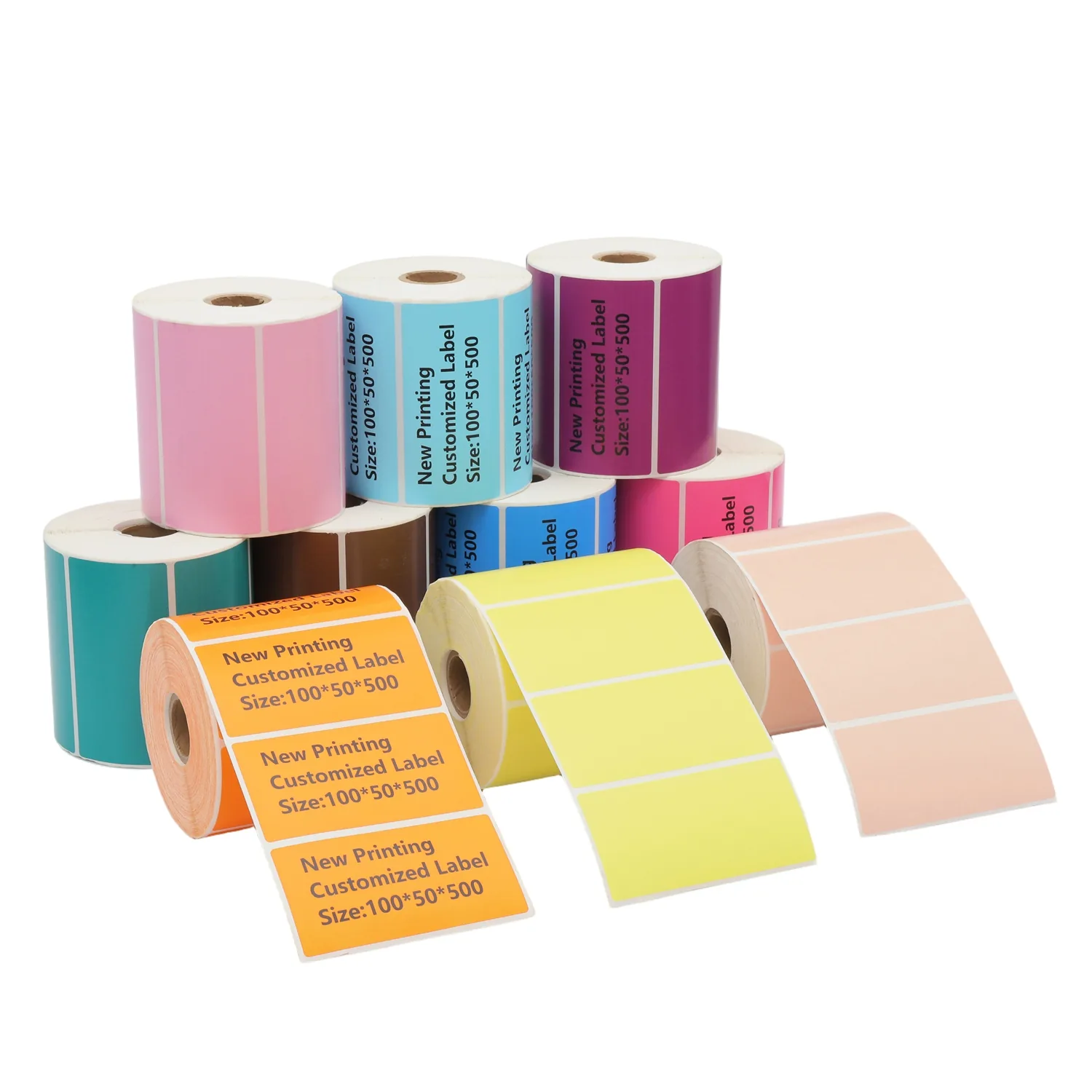 Rollos de etiquetas autoadhesivas térmicas directas y semibrillantes apilados sobre un fondo blanco