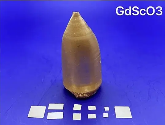 ركيزة GdScO3