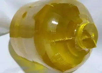بلورة تنتالات الليثيوم المطعّمة بـ MgO