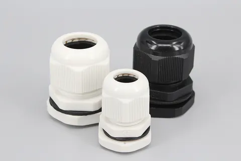 Prensaestopas de nailon serie métrica IP68 estancos de alta calidad en distintas medidas
