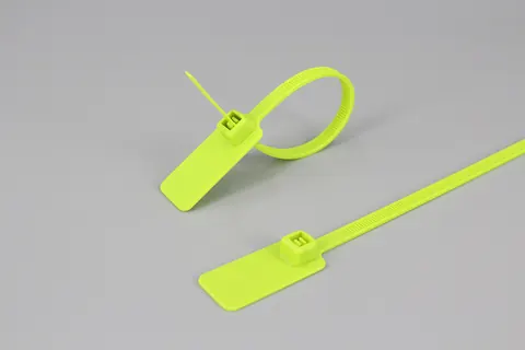Bridas marcadoras tipo bandera de 5*180 mm con doble dentado de alta tensión y numeración correlativa